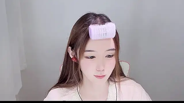 Snapshot of Xiao-runbao chatting on 1, 10, 2025 Xiao-runbao online show from 1, 10, 2025