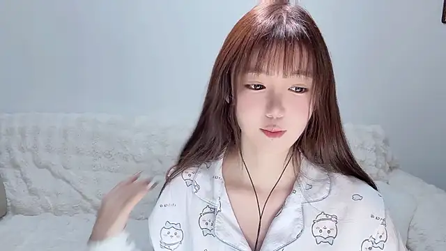 Snapshot of Xiao-runbao chatting on 19, 11, 2025 Xiao-runbao online show from 19, 11, 2025