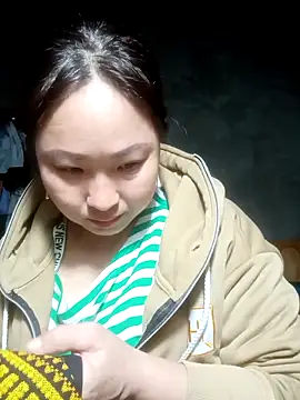 suki-lady online show from 3, 12, 2025