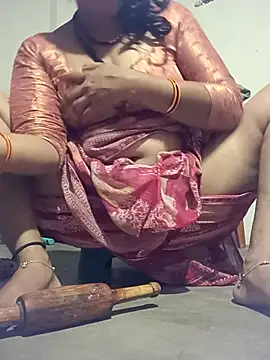 Snapshot of monu_bhabi chatting on 3, 4, 2026 monu bhabi online show from 3, 4, 2026