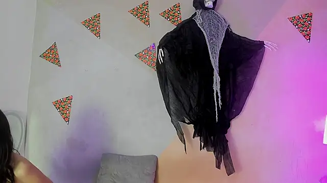 Laura and Kevin online show from 14, 11, 2025