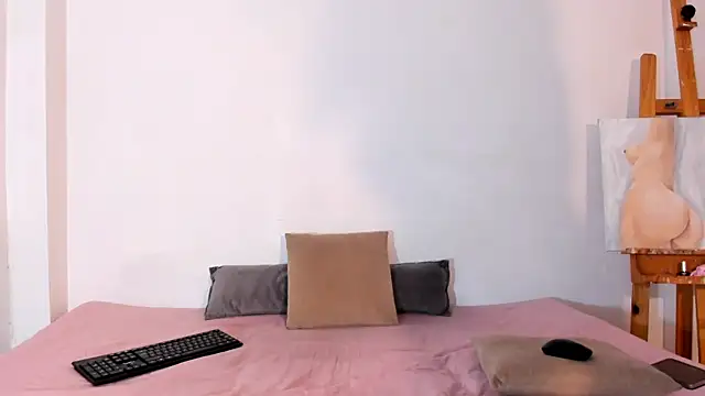 Lia Rousse0 online show from 2, 12, 2025