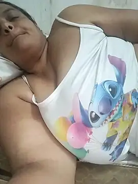 Snapshot of Vydinha chatting on 22, 10, 2025 Vydinha online show from 22, 10, 2025