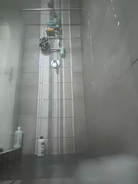 Snapshot of macmaddy8989 chatting on 2, 12, 2025 macmaddy8989 online show from 2, 12, 2025