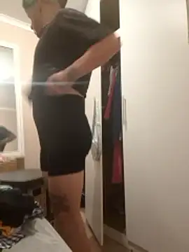 macmaddy8989 online show from 14, 2, 2026