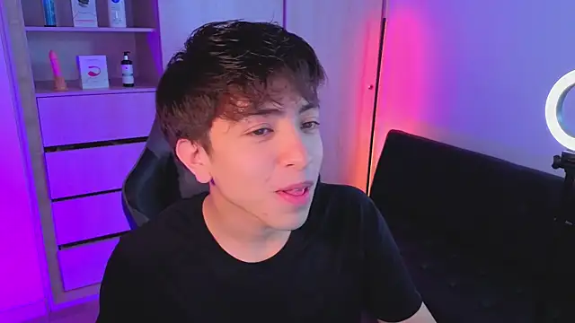 Snapshot of onlinenico chatting on 20, 10, 2025 onlinenico online show from 20, 10, 2025