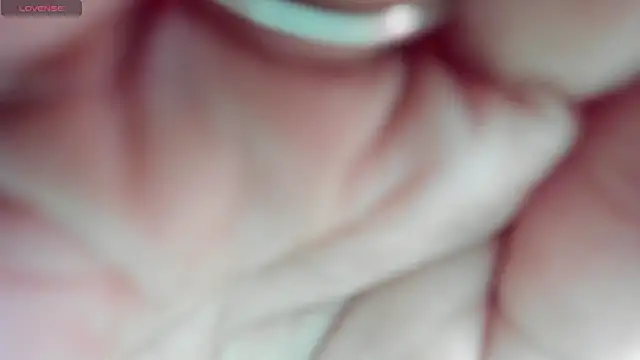 Snapshot of moonligth18 chatting on 19, 5, 2026 moonligth18 online show from 19, 5, 2026