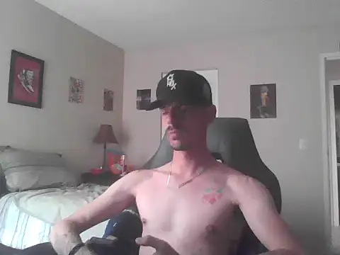 Snapshot of latinosatiro94 chatting on 6, 7, 2026 latinosatiro94 online show from 6, 7, 2026