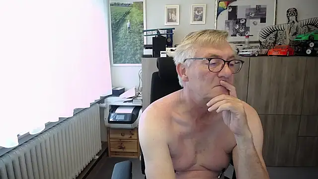 Snapshot of randyandy67 chatting on 9, 9, 2025 randyandy67 online show from 9, 9, 2025