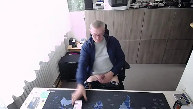 Snapshot of randyandy67 chatting on 10, 11, 2025 randyandy67 online show from 10, 11, 2025