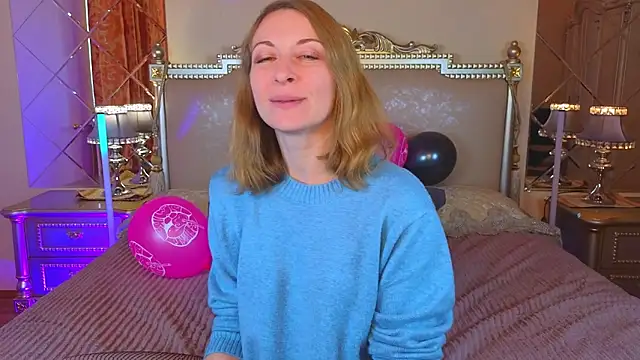 Katherine Loveau online show from 26, 9, 2025