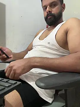 Snapshot of Vineeth3906 chatting on 24, 3, 2026 Vineeth3906 online show from 24, 3, 2026