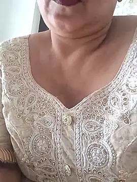 Snapshot of angel_ridhi chatting on 22, 12, 2025 angel ridhi online show from 22, 12, 2025