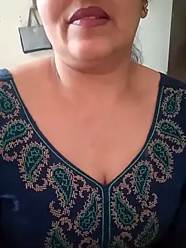 Snapshot of angel_ridhi chatting on 4, 2, 2026 angel ridhi online show from 4, 2, 2026