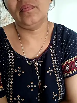 Snapshot of angel_ridhi chatting on 8, 4, 2026 angel ridhi online show from 8, 4, 2026