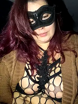 Snapshot of Saphyra_Secret chatting on 19, 10, 2025 Saphyra Secret online show from 19, 10, 2025
