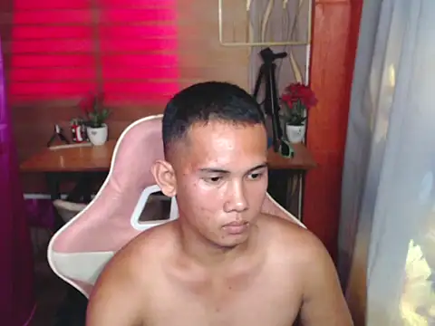 Snapshot of hotdick_zack chatting on 13, 11, 2025 hotdick zack online show from 13, 11, 2025