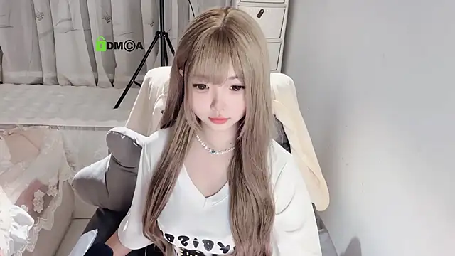 Snapshot of liuruyuan888 chatting on 8, 4, 2026 liuruyuan888 online show from 8, 4, 2026