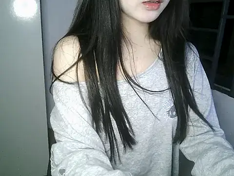 Snapshot of Annabelle-e chatting on 26, 10, 2025 Annabelle-e online show from 26, 10, 2025