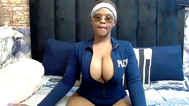 SexyBaddieXXX online show from 9, 8, 2026