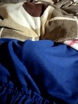 Snapshot of EMERKITHO_20_R chatting on 16, 3, 2026 EMERKITHO 20 R online show from 16, 3, 2026