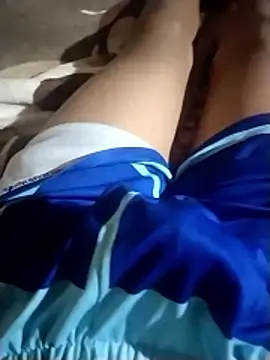 Snapshot of EMERKITHO_20_R chatting on 1, 4, 2026 EMERKITHO 20 R online show from 1, 4, 2026