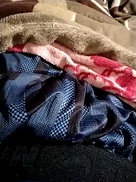 Snapshot of EMERKITHO_20_R chatting on 29, 4, 2026 EMERKITHO 20 R online show from 29, 4, 2026