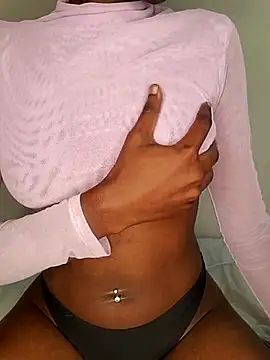 Snapshot of _Uphele chatting on 9, 10, 2025 Uphele online show from 9, 10, 2025