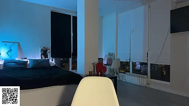 Snapshot of ElysiaXo chatting on 5, 12, 2025 ElysiaXo online show from 5, 12, 2025