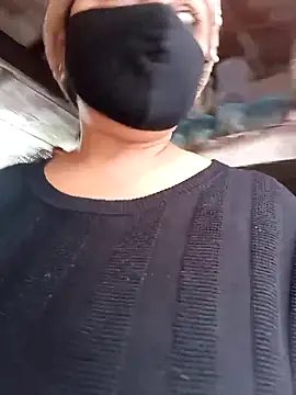 Rakhi sawant143 online show from 18, 12, 2025