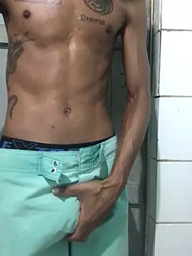 Snapshot of lcsexy45 chatting on 1, 4, 2026 lcsexy45 online show from 1, 4, 2026