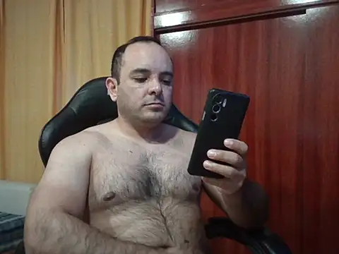 Snapshot of ososkr39 chatting on 24, 10, 2025 ososkr39 online show from 24, 10, 2025