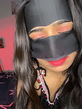 Snapshot of DesiSexyMonika chatting on 3, 4, 2026 DesiSexyMonika online show from 3, 4, 2026