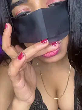 Snapshot of DesiSexyMonika chatting on 15, 4, 2026 DesiSexyMonika online show from 15, 4, 2026