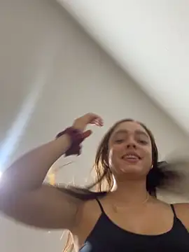 hottiee melannie online show from 1, 4, 2026