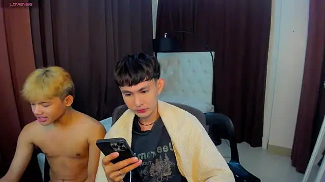 xxxhugecocktwinkxxx online show from 24, 10, 2025