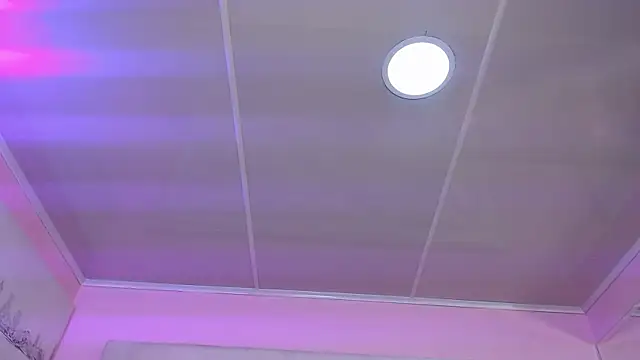 Miaa Smithh   online show from 14, 11, 2025