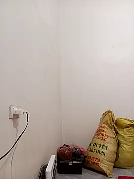 Snapshot of sumy-00 chatting on 13, 11, 2025 sumy-00 online show from 13, 11, 2025