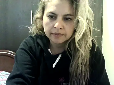 Valery  Rouse  online show from 28, 9, 2025