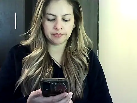 Snapshot of Valery__Rouse_ chatting on 6, 3, 2026 Valery Rouse online show from 6, 3, 2026