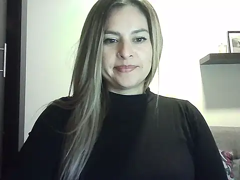 Snapshot of Valery__Rouse_ chatting on 19, 4, 2026 Valery Rouse online show from 19, 4, 2026