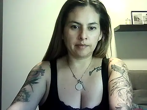 Snapshot of Valery__Rouse_ chatting on 22, 4, 2026 Valery Rouse online show from 22, 4, 2026