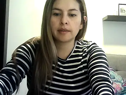 Snapshot of Valery__Rouse_ chatting on 24, 4, 2026 Valery Rouse online show from 24, 4, 2026