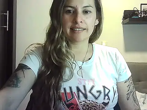 Snapshot of Valery__Rouse_ chatting on 30, 4, 2026 Valery Rouse online show from 30, 4, 2026