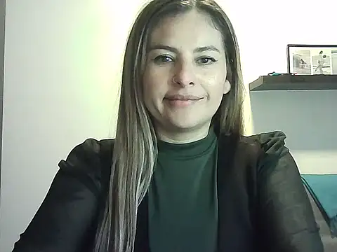 Snapshot of Valery__Rouse_ chatting on 15, 5, 2026 Valery Rouse online show from 15, 5, 2026