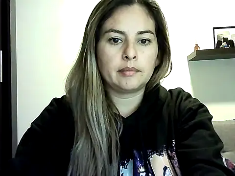 Snapshot of Valery__Rouse_ chatting on 1, 6, 2026 Valery Rouse online show from 1, 6, 2026