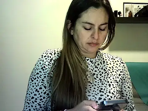 Snapshot of Valery__Rouse_ chatting on 25, 7, 2026 Valery Rouse online show from 25, 7, 2026
