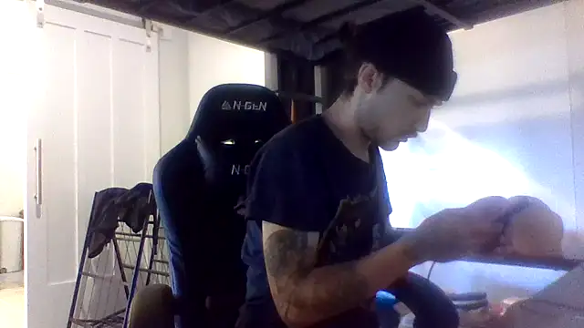 Snapshot of Jbenz420 chatting on 14, 7, 2026 Jbenz420 online show from 14, 7, 2026