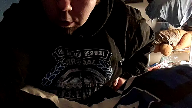 GeilerHSVFAN1989 online show from 16, 12, 2025