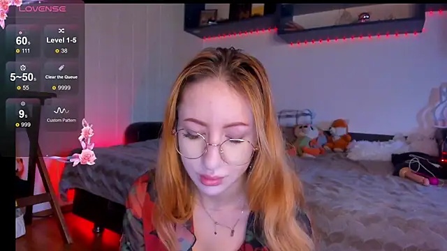 DaddysLittleSlutfox online show from 16, 12, 2025